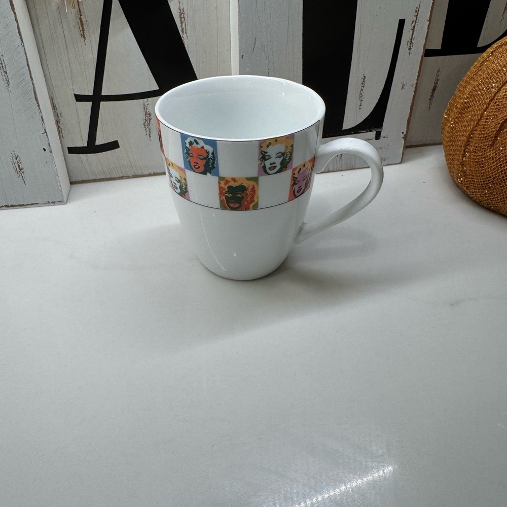 Andy Warhol Marilyn Monroe Mug Block China